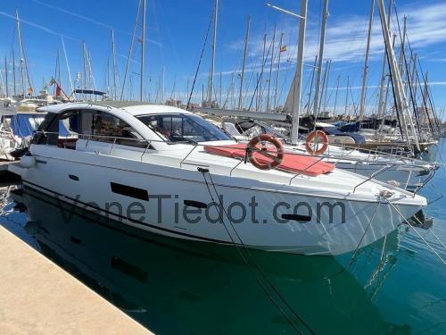 Tekniset tiedot ja arvostelut